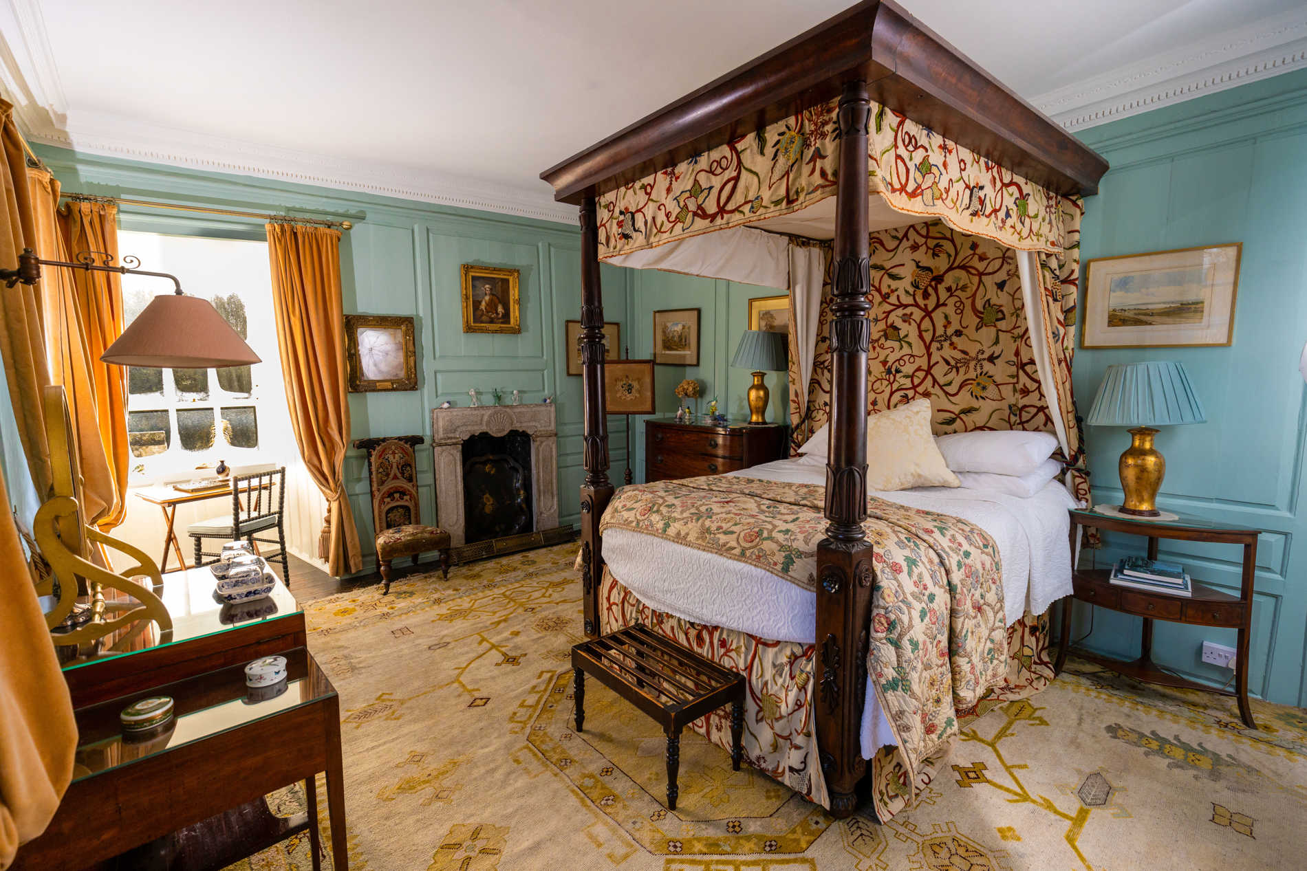 The Blue Room – Huntington Castle