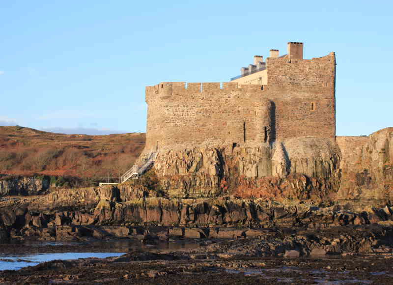 Mingary Castle - Mingary Castle